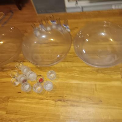 Special event - catering Large plastic serving bowls, matching vases, and candle dishes