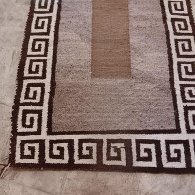 Woven Rug with neat design