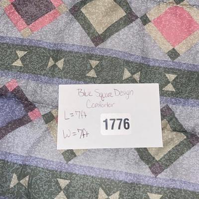 Blue Square Design Comforter