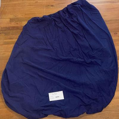Dark Blue Blanket with Fitted Sheet