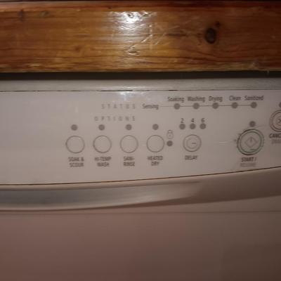 Working Whirlpool Dishwasher