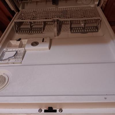 Working Whirlpool Dishwasher