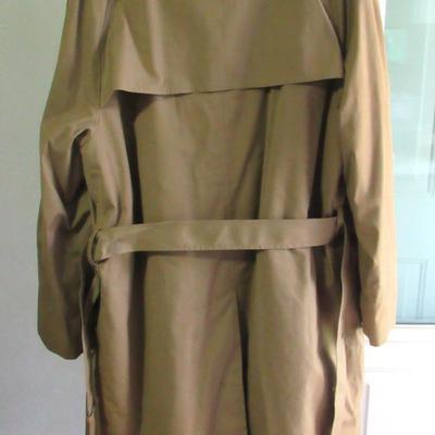 Lot 87: Vintage 1960s Men's 46 Long Trench Coat, Botanny 500, Nice Shape