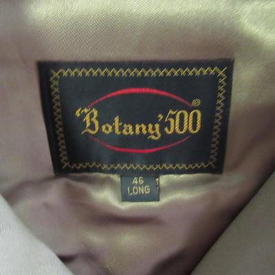 Lot 87: Vintage 1960s Men's 46 Long Trench Coat, Botanny 500, Nice Shape