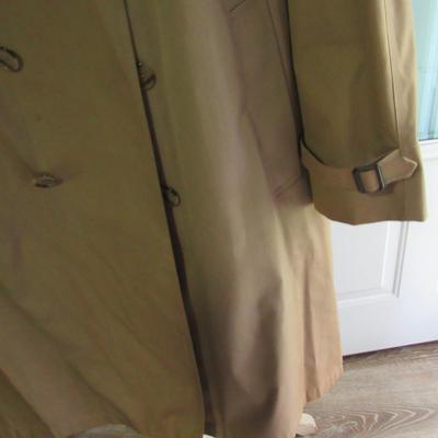 Lot 87: Vintage 1960s Men's 46 Long Trench Coat, Botanny 500, Nice Shape