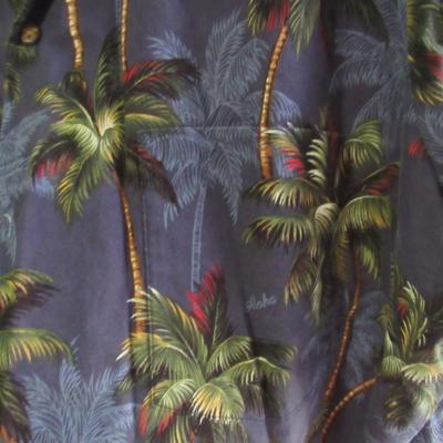Lot 88: Vintage Men's Hawaiian Button Down Shirt, 3 XL, 100% Cotton