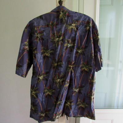 Lot 88: Vintage Men's Hawaiian Button Down Shirt, 3 XL, 100% Cotton