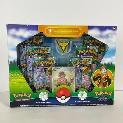 -181- POKÃ‰MON | Special Collection Team Instinct Unopened Set