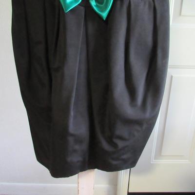 Lot 100: Wow! AJ Bari Vintage Dress With Colorful Bows, Size 8, Appr 1970-80s, Nice!