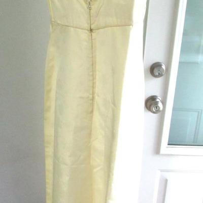 Lot 102: Vintage Ladies Evening Gown, Rhinestone Neckline