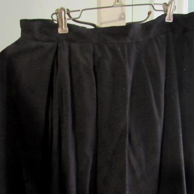 Lot 104: Antique Victorian All Black 3 Piece Top, Skirt, Jacket, SEE ALL 52 PHOTOS, Nice!
