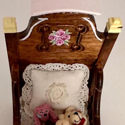 Pooh Bear Miniature Bed