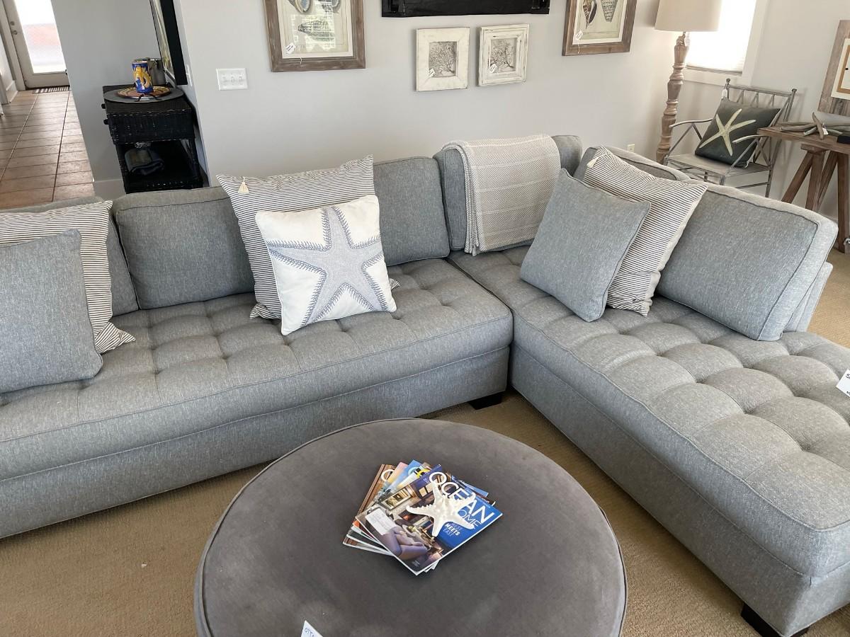 Sofa Couch sectional CLEAN!!