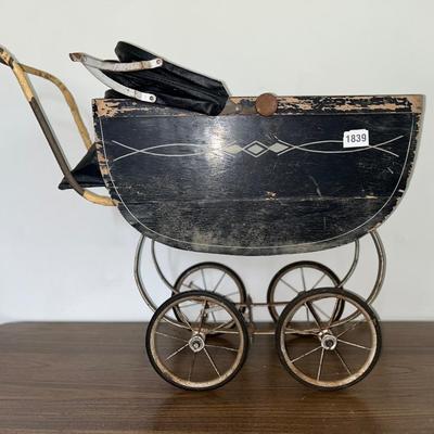 Vintage / antique stroller