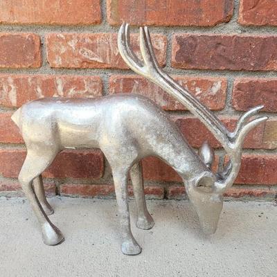 Vintage Metal Reindeer