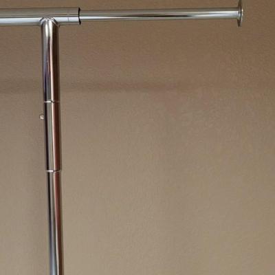 Omnidirectional Metal Clothing Rack