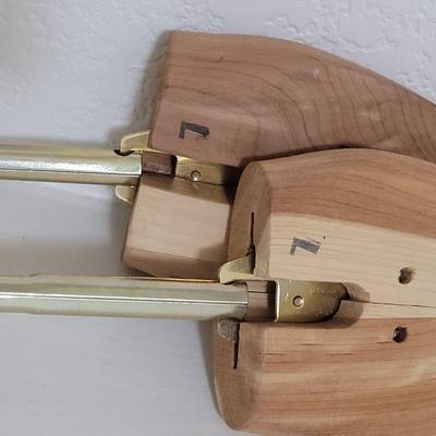 Vintage Dillard's Sizable Shoe Trees