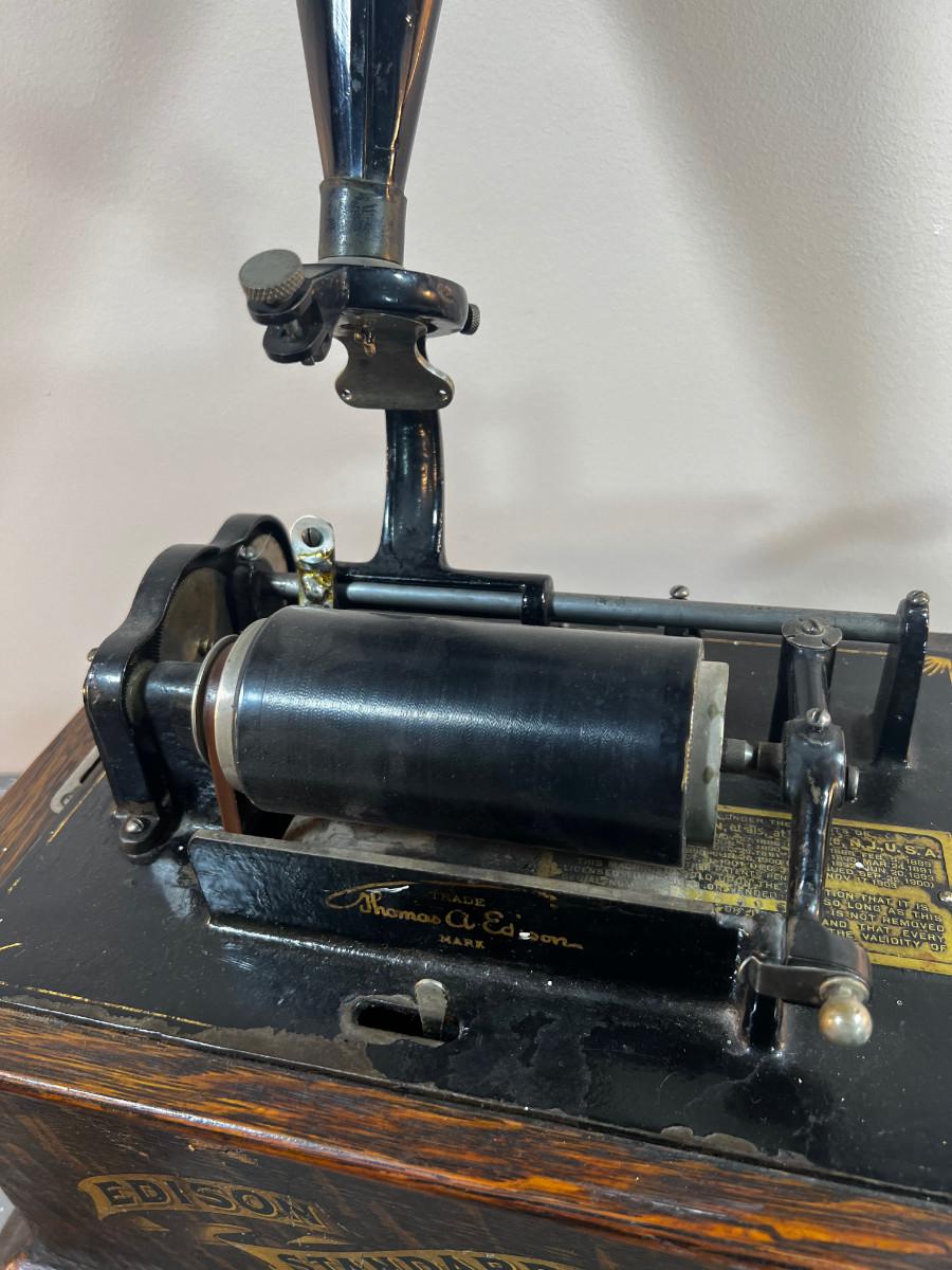 Edison Standard Phonograph | EstateSales.org