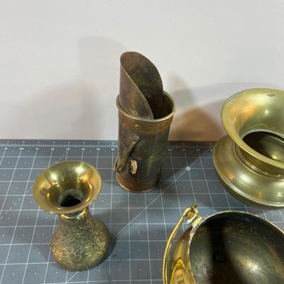 Mixed Lot of Brass (4 pieces) 