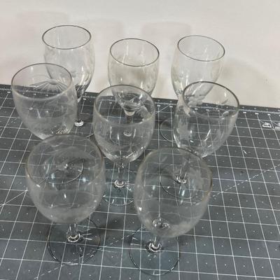 Beautiful 2 Patterns of Etched Wine Glasses, 8 total