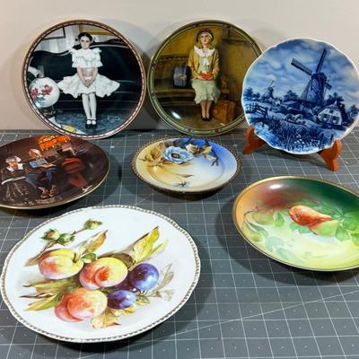 Group of Decorative and Collector Plates