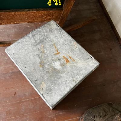 Galvanized Milk Box Original 