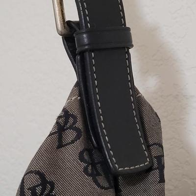 Dooney & Bourke Purse