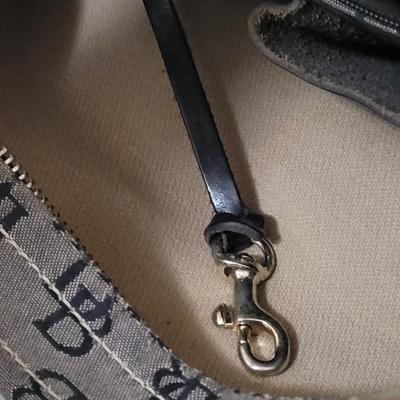 Dooney & Bourke Purse