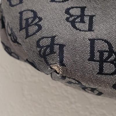 Dooney & Bourke Purse