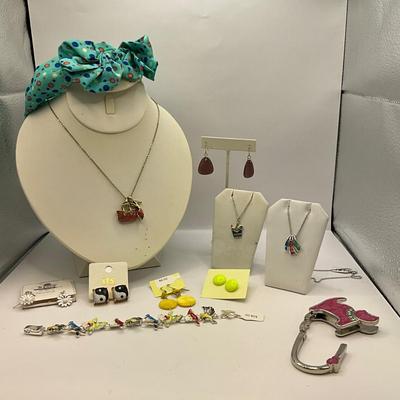 428 Fun Enameled Jewelry Lot