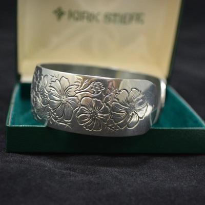 Kirk Stieff Pewter October Bracelet with Box