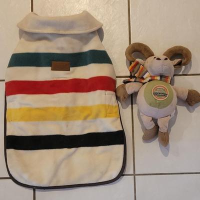 PENDLETON Pet Coat & Pet Stuffie