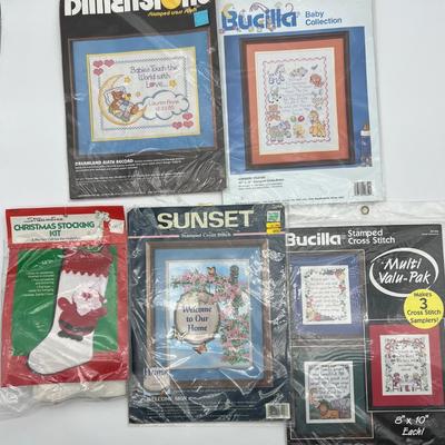 Cross stitching lot
