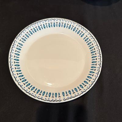 Assortment of Stainless Silverware and Corelle Dishes (LR-KL)