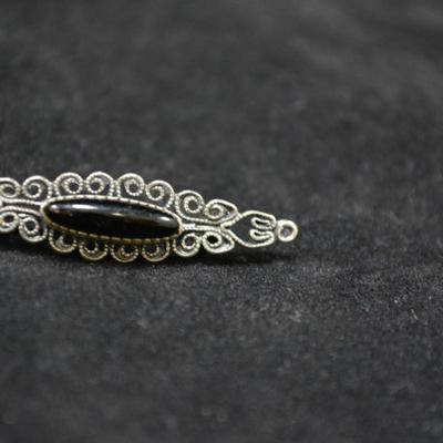 925 Sterling Filigree Pin with Onyx Inset 2.4g