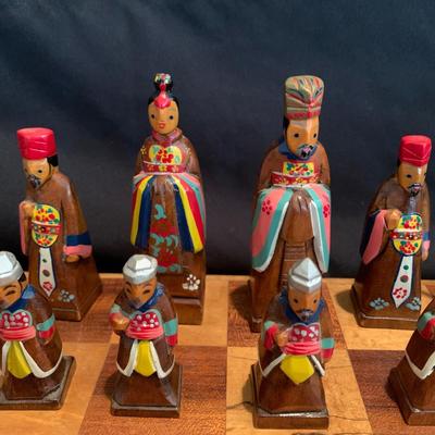 Unique Chess Sets with Storage Boards (DR-KW)