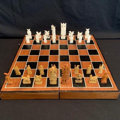 Unique Chess Sets with Storage Boards (DR-KW)