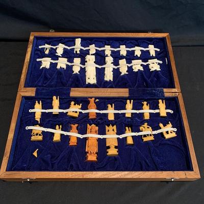 Unique Chess Sets with Storage Boards (DR-KW)