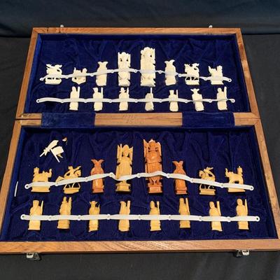Unique Chess Sets with Storage Boards (DR-KW)