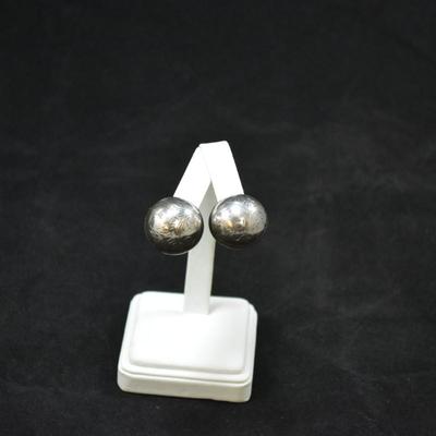 925 Sterling Etched Dome Earrings 7.1g