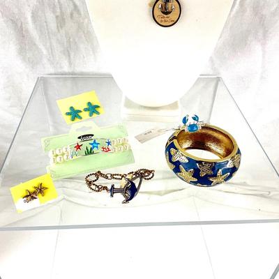 453 Nautical Starfish Jewelry Lot