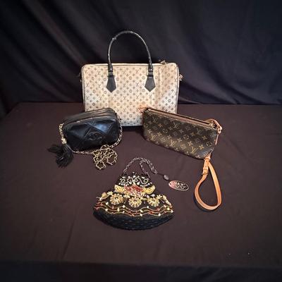 Assortment of Designer Ladies Purses (LR-KL)