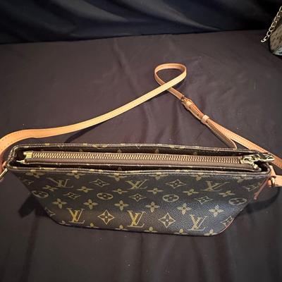 Assortment of Designer Ladies Purses (LR-KL)