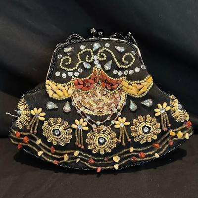 Assortment of Designer Ladies Purses (LR-KL)