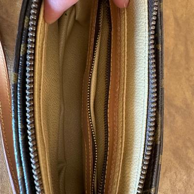 Assortment of Designer Ladies Purses (LR-KL)