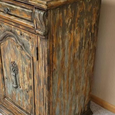 Hooker Media Chest
