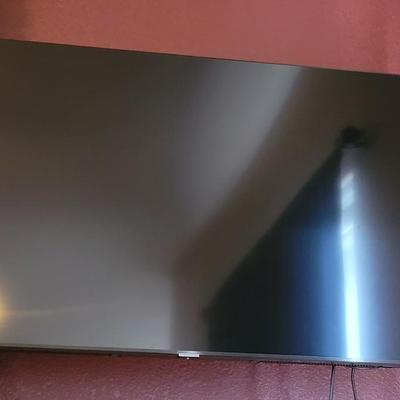 55" Samsung Smart TV with Wall Mount