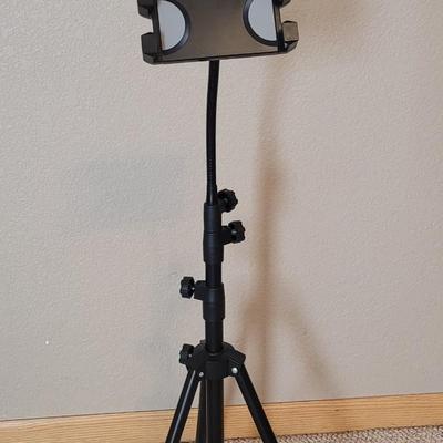 Phone or Tablet Holder Tripod