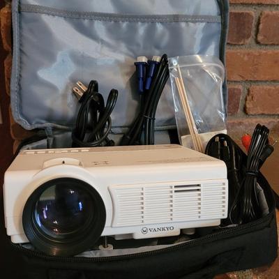 VANKYO Projector
