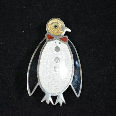 925 Sterling Lacquered Penguin Pin 6.2g